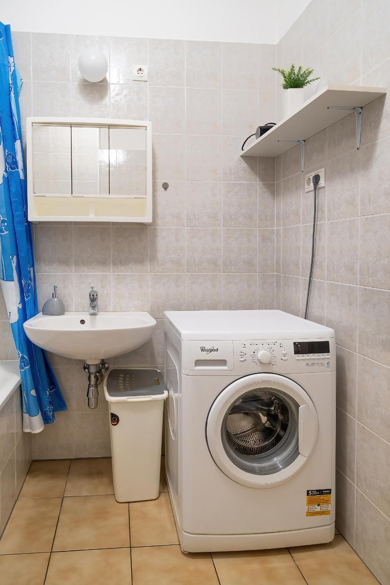 Tomka Apartman Szegedin Exterior foto