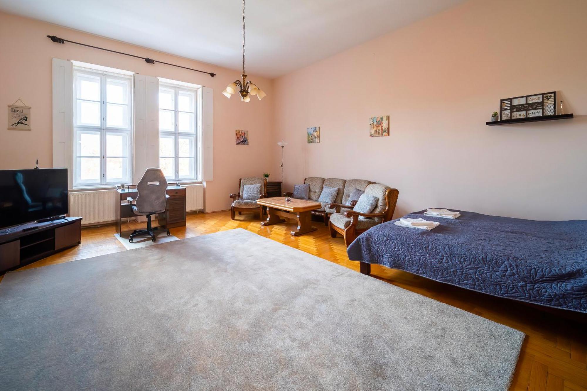 Tomka Apartman Szegedin Exterior foto